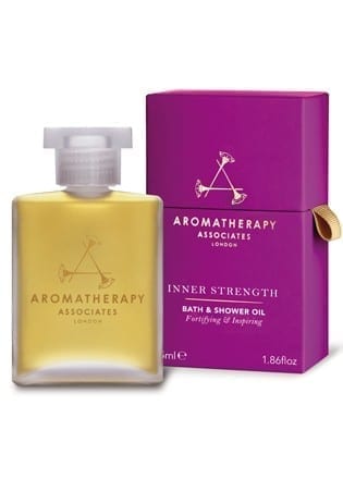 Bestel online de Inner Strength Bath & Shower Oil van Aromatherapy Associates vanaf €57.00. Gratis verzending en als cadeau verpakt! Verkrijgbaar in 55ml.